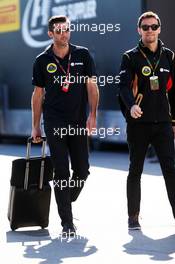 (L to R): Matthew Carter (GBR) Lotus F1 Team CEO with Jolyon Palmer (GBR) Lotus F1 Team Test and Reserve Driver. 06.09.2015. Formula 1 World Championship, Rd 12, Italian Grand Prix, Monza, Italy, Race Day.