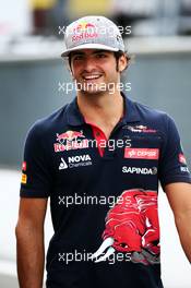 Carlos Sainz Jr (ESP) Scuderia Toro Rosso. 03.09.2015. Formula 1 World Championship, Rd 12, Italian Grand Prix, Monza, Italy, Preparation Day.