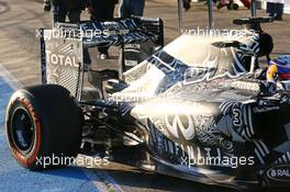 Daniel Ricciardo (AUS) Red Bull Racing RB11 rear suspension detail. 01.02.2015. Formula One Testing, Day One, Jerez, Spain.