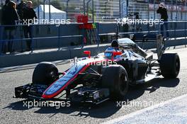 Fernando Alonso (ESP) McLaren MP4-30. 01.02.2015. Formula One Testing, Day One, Jerez, Spain.