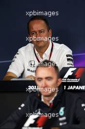 Jonathan Neale (GBR) McLaren Chief Operating Officer and Paddy Lowe (GBR) Mercedes AMG F1 Executive Director (Technical) in the FIA Press Conference. 25.09.2015. Formula 1 World Championship, Rd 14, Japanese Grand Prix, Suzuka, Japan, Practice Day.