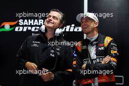 (L to R): Andy Stevenson (GBR) Sahara Force India F1 Team Manager with Nico Hulkenberg (GER) Sahara Force India F1. 25.09.2015. Formula 1 World Championship, Rd 14, Japanese Grand Prix, Suzuka, Japan, Practice Day.