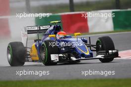 Felipe Nasr (BRA) Sauber C34. 25.09.2015. Formula 1 World Championship, Rd 14, Japanese Grand Prix, Suzuka, Japan, Practice Day.