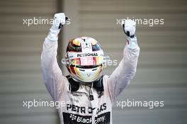 Race winner Lewis Hamilton (GBR) Mercedes AMG F1 W06 celebrates in parc ferme. 27.09.2015. Formula 1 World Championship, Rd 14, Japanese Grand Prix, Suzuka, Japan, Race Day.