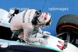 Race winner Lewis Hamilton (GBR) Mercedes AMG F1 W06 celebrates in parc ferme. 27.09.2015. Formula 1 World Championship, Rd 14, Japanese Grand Prix, Suzuka, Japan, Race Day.