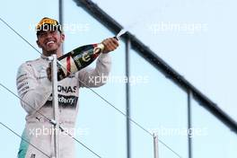 Lewis Hamilton (GBR), Mercedes AMG F1 Team  27.09.2015. Formula 1 World Championship, Rd 14, Japanese Grand Prix, Suzuka, Japan, Race Day.