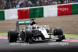 Lewis Hamilton (GBR) Mercedes AMG F1 W06. 26.09.2015. Formula 1 World Championship, Rd 14, Japanese Grand Prix, Suzuka, Japan, Qualifying Day.