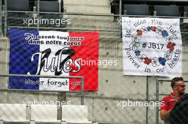 Banners of tribute for Jules Bianchi. 27.09.2015. Formula 1 World Championship, Rd 14, Japanese Grand Prix, Suzuka, Japan, Race Day.