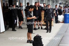 Ayao Komatsu (JPN) Lotus F1 Team Race Engineer. 24.09.2015. Formula 1 World Championship, Rd 14, Japanese Grand Prix, Suzuka, Japan, Preparation Day.