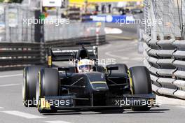 Martin Brundle (GBR) Sky Sports Commentator demonstrates the Pirelli 18" tyre with a GP2 car. 22.05.2015. Formula 1 World Championship, Rd 6, Monaco Grand Prix, Monte Carlo, Monaco, Friday.