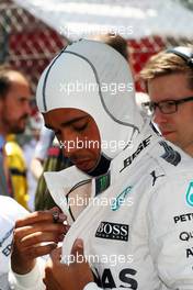 Lewis Hamilton (GBR) Mercedes AMG F1 on the grid. 24.05.2015. Formula 1 World Championship, Rd 6, Monaco Grand Prix, Monte Carlo, Monaco, Race Day.