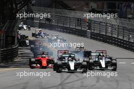 Start of the race, Lewis Hamilton (GBR), Mercedes AMG F1 Team  24.05.2015. Formula 1 World Championship, Rd 6, Monaco Grand Prix, Monte Carlo, Monaco, Race Day.
