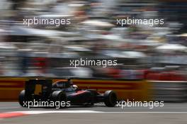 Fernando Alonso (ESP) McLaren MP4-30. 24.05.2015. Formula 1 World Championship, Rd 6, Monaco Grand Prix, Monte Carlo, Monaco, Race Day.