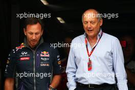 (L to R): Christian Horner (GBR) Red Bull Racing Team Principal with Ron Dennis (GBR) McLaren Executive Chairman. 23.05.2015. Formula 1 World Championship, Rd 6, Monaco Grand Prix, Monte Carlo, Monaco, Qualifying Day