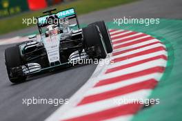 Lewis Hamilton (GBR) Mercedes AMG F1 W06. 30.10.2015. Formula 1 World Championship, Rd 17, Mexican Grand Prix, Mexixo City, Mexico, Practice Day.