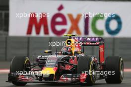 Daniil Kvyat (RUS) Red Bull Racing RB11. 30.10.2015. Formula 1 World Championship, Rd 17, Mexican Grand Prix, Mexixo City, Mexico, Practice Day.