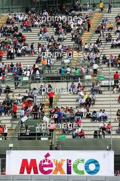 Fans in the grandstand. 30.10.2015. Formula 1 World Championship, Rd 17, Mexican Grand Prix, Mexixo City, Mexico, Practice Day.