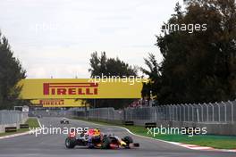 Daniil Kvyat (RUS), Red Bull Racing  30.10.2015. Formula 1 World Championship, Rd 17, Mexican Grand Prix, Mexixo City, Mexico, Practice Day.
