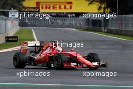 Sebastian Vettel (GER), Scuderia Ferrari  30.10.2015. Formula 1 World Championship, Rd 17, Mexican Grand Prix, Mexixo City, Mexico, Practice Day.