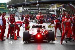 Sebastian Vettel (GER) Ferrari SF15-T in the pits. 30.10.2015. Formula 1 World Championship, Rd 17, Mexican Grand Prix, Mexixo City, Mexico, Practice Day.