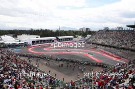 Lewis Hamilton (GBR) Mercedes AMG F1 W06 leads Valtteri Bottas (FIN) Williams FW37. 30.10.2015. Formula 1 World Championship, Rd 17, Mexican Grand Prix, Mexixo City, Mexico, Practice Day.