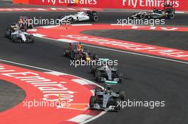 Nico Rosberg (GER) Mercedes AMG F1 W06 leads team mate Lewis Hamilton (GBR) Mercedes AMG F1 W06. 01.11.2015. Formula 1 World Championship, Rd 17, Mexican Grand Prix, Mexixo City, Mexico, Race Day.