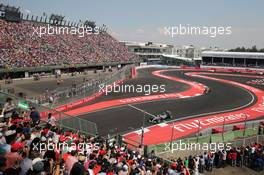 Lewis Hamilton (GBR) Mercedes AMG F1 W06. 01.11.2015. Formula 1 World Championship, Rd 17, Mexican Grand Prix, Mexixo City, Mexico, Race Day.