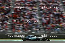 Lewis Hamilton (GBR), Mercedes AMG F1 Team  01.11.2015. Formula 1 World Championship, Rd 17, Mexican Grand Prix, Mexixo City, Mexico, Race Day.