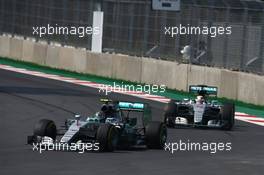 Nico Rosberg (GER) Mercedes AMG F1 W06 leads team mate Lewis Hamilton (GBR) Mercedes AMG F1 W06. 01.11.2015. Formula 1 World Championship, Rd 17, Mexican Grand Prix, Mexixo City, Mexico, Race Day.