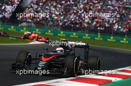 Jenson Button (GBR) McLaren MP4-30. 01.11.2015. Formula 1 World Championship, Rd 17, Mexican Grand Prix, Mexixo City, Mexico, Race Day.