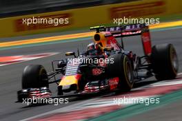 Daniil Kvyat (RUS), Red Bull Racing  31.10.2015. Formula 1 World Championship, Rd 17, Mexican Grand Prix, Mexixo City, Mexico, Qualifying Day.