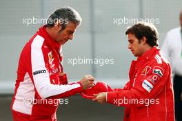 Maurizio Arrivabene (ITA) Ferrari Team Principal signs autographs for the fans. 31.10.2015. Formula 1 World Championship, Rd 17, Mexican Grand Prix, Mexixo City, Mexico, Qualifying Day.