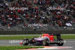 Daniil Kvyat (RUS) Red Bull Racing RB11. 31.10.2015. Formula 1 World Championship, Rd 17, Mexican Grand Prix, Mexixo City, Mexico, Qualifying Day.