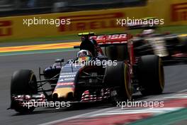 Carlos Sainz (ESP), Scuderia Toro Rosso  31.10.2015. Formula 1 World Championship, Rd 17, Mexican Grand Prix, Mexixo City, Mexico, Qualifying Day.
