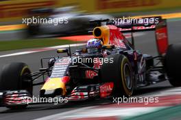 Daniel Ricciardo (AUS), Red Bull Racing  31.10.2015. Formula 1 World Championship, Rd 17, Mexican Grand Prix, Mexixo City, Mexico, Qualifying Day.
