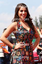 Grid girl on the drivers parade. 01.11.2015. Formula 1 World Championship, Rd 17, Mexican Grand Prix, Mexixo City, Mexico, Race Day.