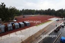 Circuit atmosphere. 28.10.2015. Formula 1 World Championship, Rd 17, Mexican Grand Prix, Mexixo City, Mexico, Preparation Day.