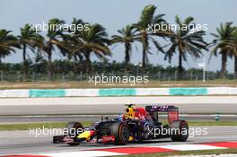 Daniil Kvyat (RUS) Red Bull Racing RB11. 27.03.2015. Formula 1 World Championship, Rd 2, Malaysian Grand Prix, Sepang, Malaysia, Friday.