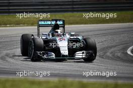 Lewis Hamilton (GBR) Mercedes AMG F1 W06. 27.03.2015. Formula 1 World Championship, Rd 2, Malaysian Grand Prix, Sepang, Malaysia, Friday.