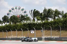 Lewis Hamilton (GBR) Mercedes AMG F1 W06. 27.03.2015. Formula 1 World Championship, Rd 2, Malaysian Grand Prix, Sepang, Malaysia, Friday.