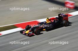 Daniil Kvyat (RUS) Red Bull Racing RB11. 27.03.2015. Formula 1 World Championship, Rd 2, Malaysian Grand Prix, Sepang, Malaysia, Friday.