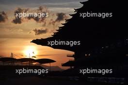 The circuit at sunrise. 27.03.2015. Formula 1 World Championship, Rd 2, Malaysian Grand Prix, Sepang, Malaysia, Friday.
