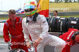 Roberto Merhi (ESP) Manor Marussia F1 Team on the grid. 29.03.2015. Formula 1 World Championship, Rd 2, Malaysian Grand Prix, Sepang, Malaysia, Sunday.
