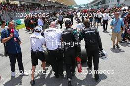 Mercedes AMG F1 W06 pushed to the grid.  29.03.2015. Formula 1 World Championship, Rd 2, Malaysian Grand Prix, Sepang, Malaysia, Sunday.