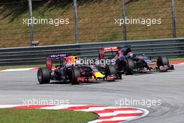 Daniel Ricciardo (AUS), Red Bull Racing and Max Verstappen (NL), Scuderia Toro Rosso  29.03.2015. Formula 1 World Championship, Rd 2, Malaysian Grand Prix, Sepang, Malaysia, Sunday.