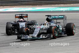 Lewis Hamilton (GBR), Mercedes AMG F1 Team  29.03.2015. Formula 1 World Championship, Rd 2, Malaysian Grand Prix, Sepang, Malaysia, Sunday.