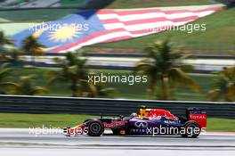 Daniil Kvyat (RUS) Red Bull Racing RB11. 28.03.2015. Formula 1 World Championship, Rd 2, Malaysian Grand Prix, Sepang, Malaysia, Saturday.