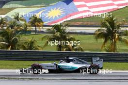 Lewis Hamilton (GBR) Mercedes AMG F1 W06. 28.03.2015. Formula 1 World Championship, Rd 2, Malaysian Grand Prix, Sepang, Malaysia, Saturday.