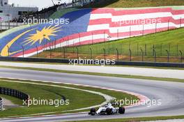 Valtteri Bottas (FIN) Williams FW37 sends sparks flying. 28.03.2015. Formula 1 World Championship, Rd 2, Malaysian Grand Prix, Sepang, Malaysia, Saturday.