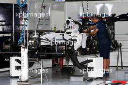 The Williams FW37  is prepared in the pit garage. 26.03.2015. Formula 1 World Championship, Rd 2, Malaysian Grand Prix, Sepang, Malaysia, Thursday.